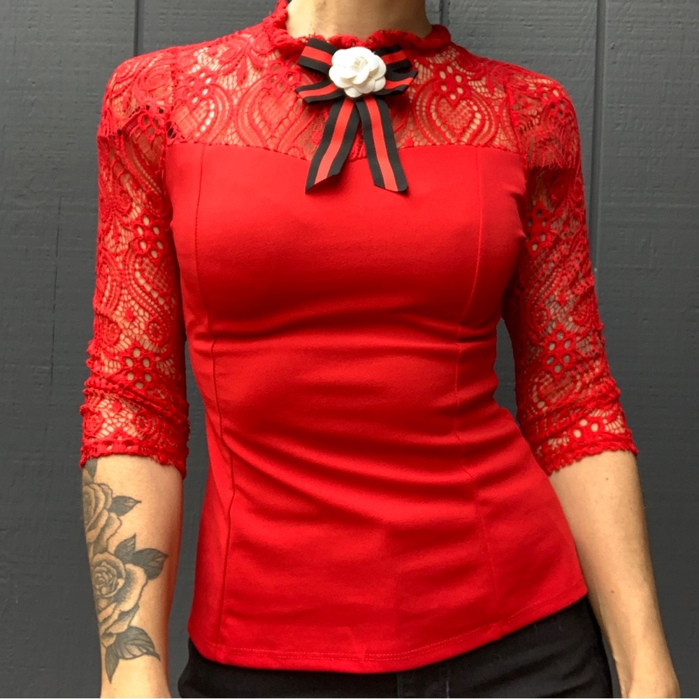 Cle Luv lace top blouse with bow and flower Sz L